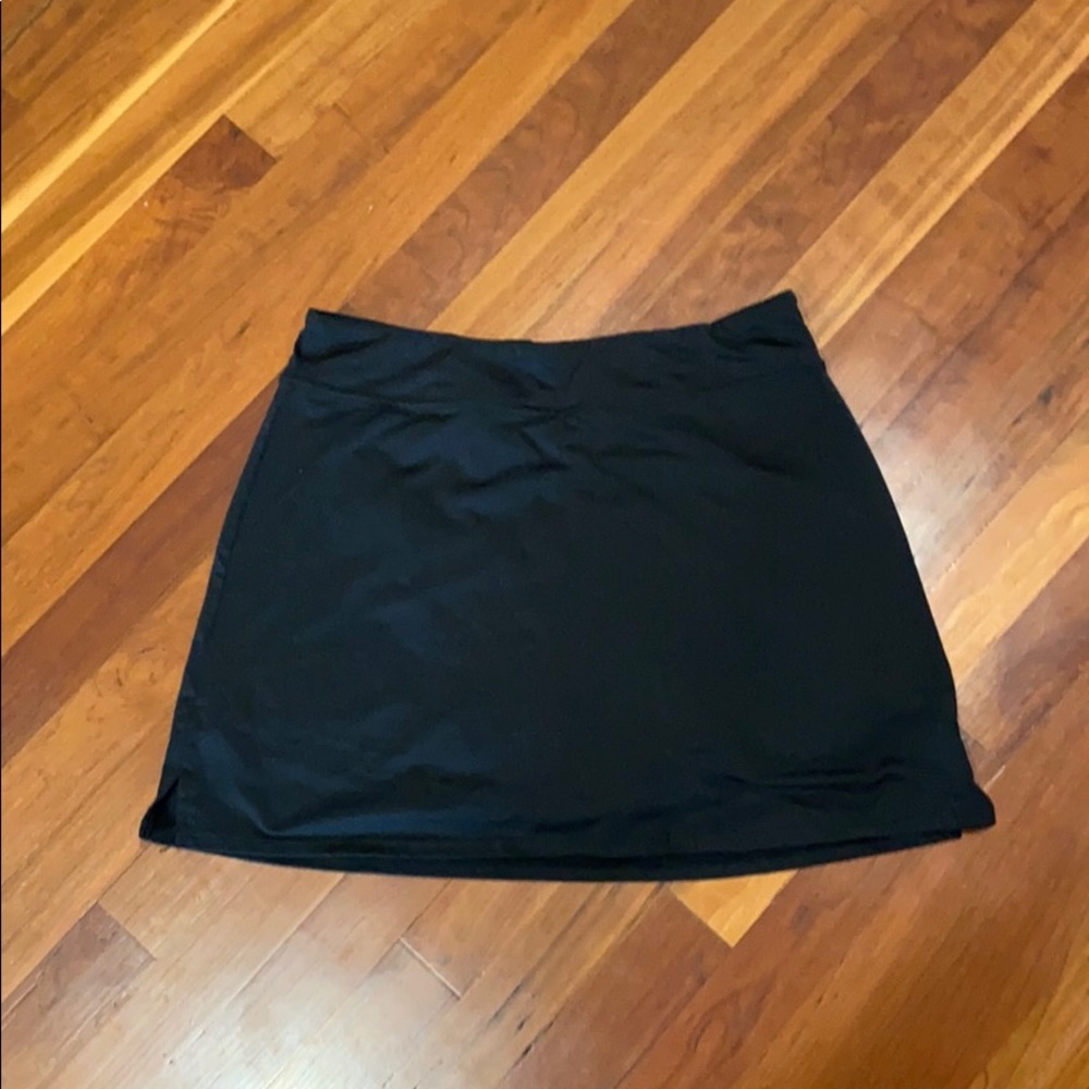 Black Skort